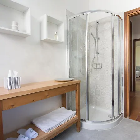 公寓 Brezza Marina & Garden *