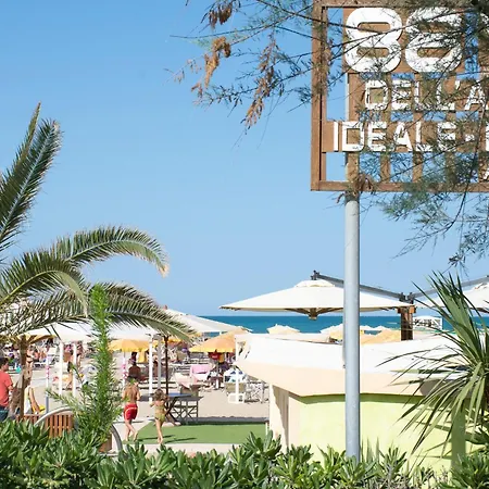 Brezza Marina & Garden *