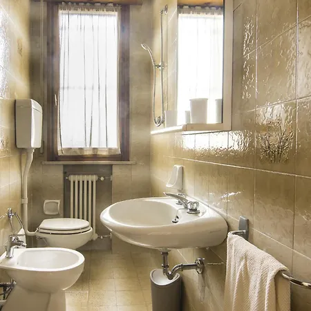 公寓 Brezza Marina & Garden