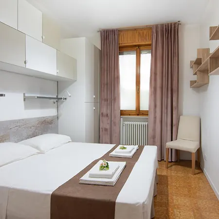 Brezza Marina & Garden 里米尼