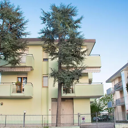 Apartamento Brezza Marina & Garden *