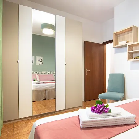 דירה Brezza Marina & Garden *